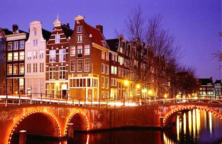 Magnificent Amsterdam (Fly & Stay)