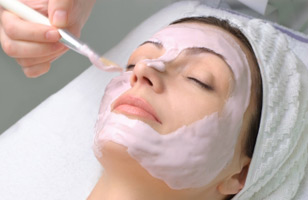 Rs. 175 to avail Oxy Pearl Facial worth Rs. 900 at Brut (Riva) Family Beauty Spa
