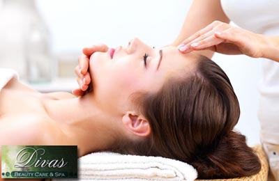 Rs. 299 for facial, bleach, head massage with steam, manicure and haircut, all worth Rs. 1850