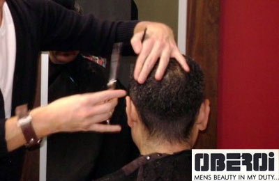 Rs. 299 for beauty services worth Rs. 1020 at Oberoi - Gents Hair Stylist