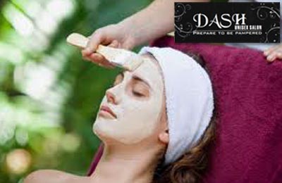 Rs. 499 to avail facial, manicure/ pedicure, haircut & more worth Rs. 2450 at Dash Unisex Salon