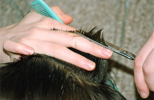 Rs. 475 for facial, conditioning or head massage, haircut, blow dry, shampoo worth Rs. 2400