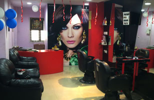 Rs. 399 for facial, pedicure, manicure and more worth Rs. 2650 at Alexander Saloon