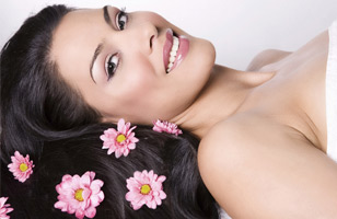 Rs 299 for haircut, diamond or gold facial, gold bleach and more worth Rs 2400