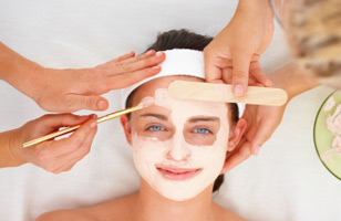 Rs. 400 for facial, advanced haircut, pedicure, manicure, head massage and more worth Rs. 2050