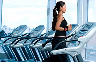 Rs. 599 for one-month gyming, cardio vascular classes and steam bath worth Rs. 2200
