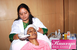 Rs. 399 for skin treatment worth Rs. 4000 at Kaavya Skin Clinic