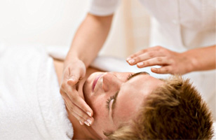 Rs. 259 for body massage, face pack or face scrubbing, head massage, steam bath worth Rs. 1450