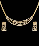 Kim's Elegant Necklace Set